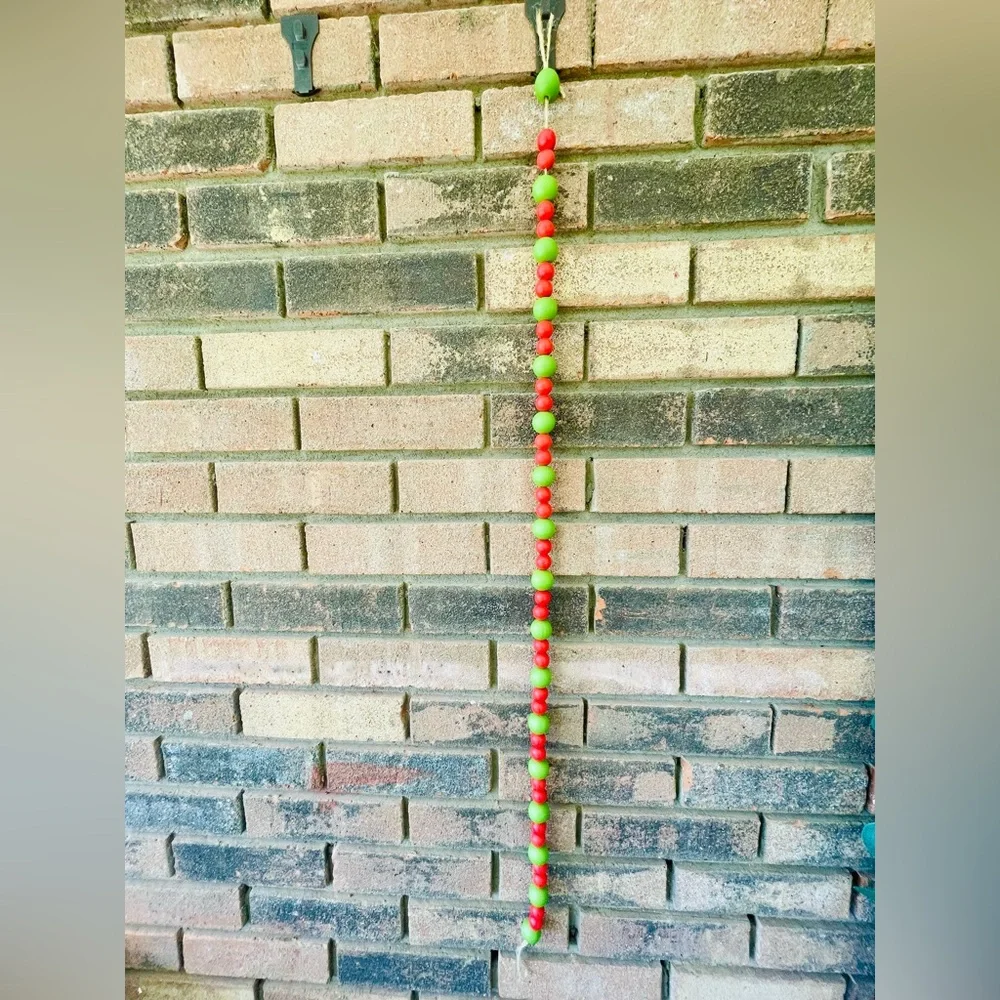 *Red & Green Wooden Bead Garland